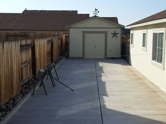 Lrg Trailer/Boat Parking