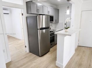 6330 SW 79th St APT 19, South Miami, FL 33143