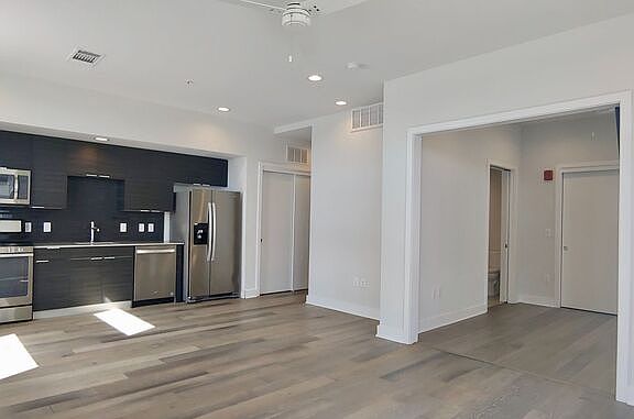 4th image of 1800 E 4th St Unit 207