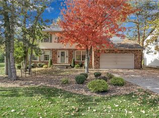 544 Paradise Rd, East Amherst, NY 14051