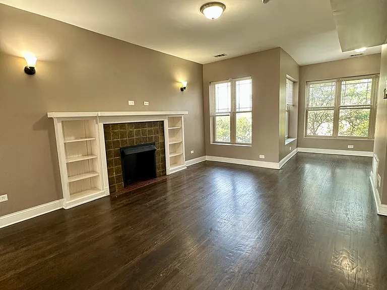 941 E Marquette Rd #3W — Photo 4
