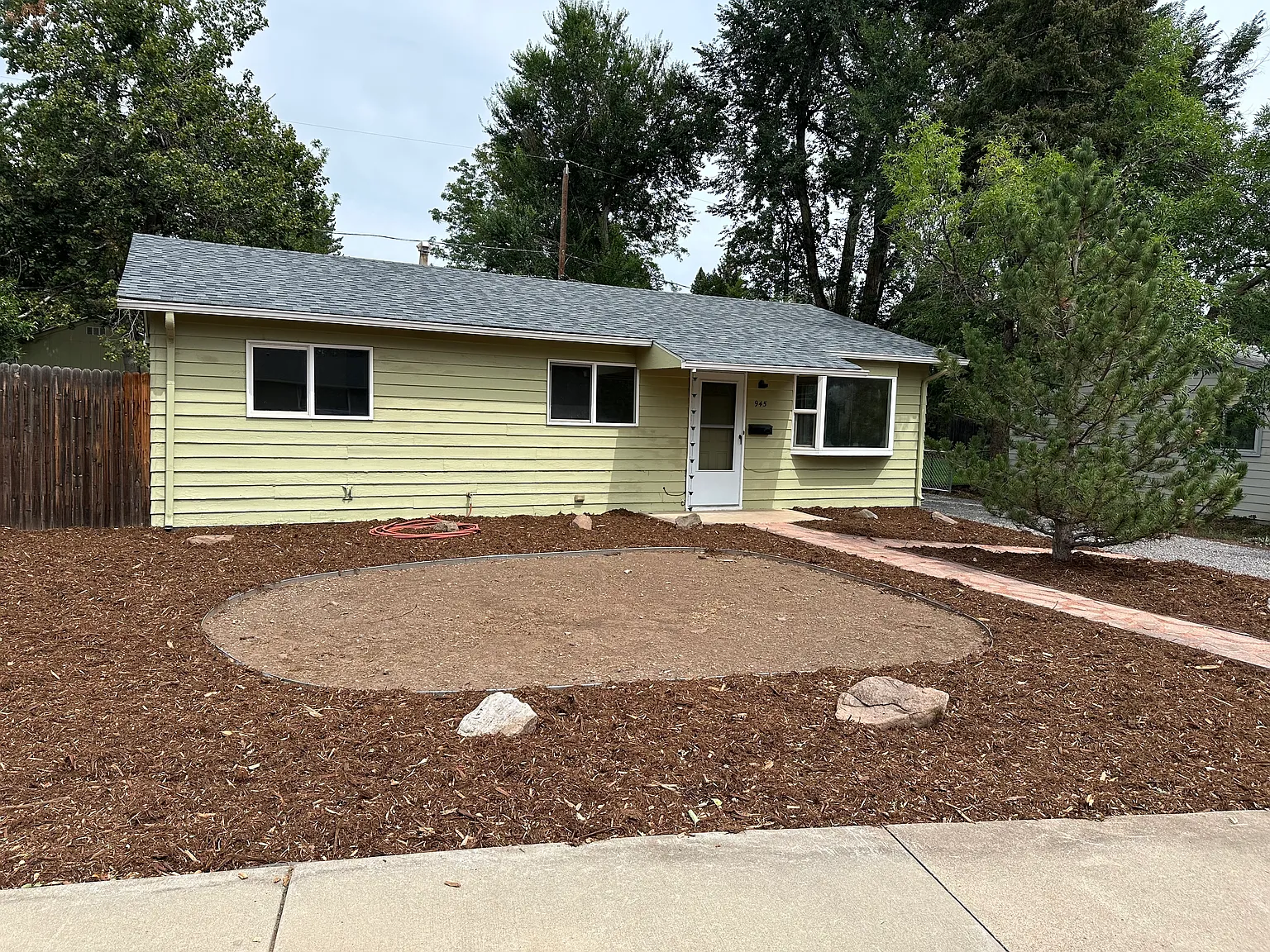 3 bed, 1.5 bath, 1000 sqft, $2,950 — Photo 3