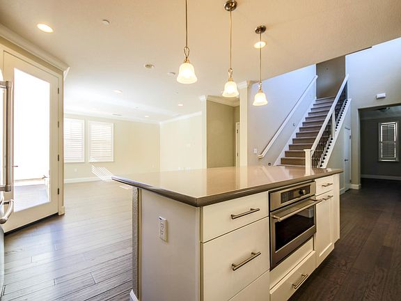 4th image of 6037 Golden Vista Dr