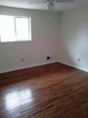 4th image of 207 Lilmont Dr