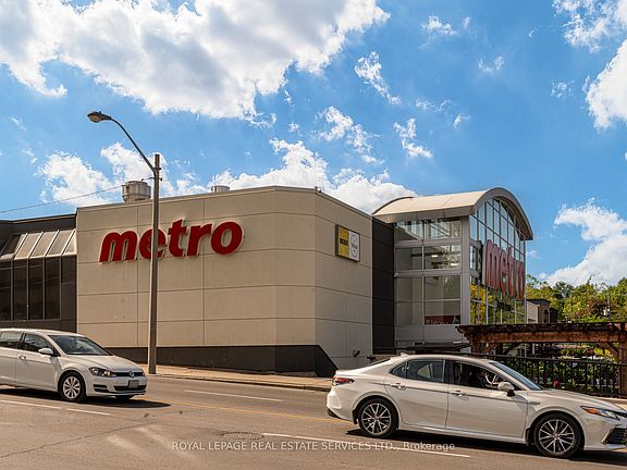 4th image of 1750 Bayview Ave #202