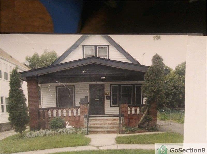 1st image of 3825 E 143rd St