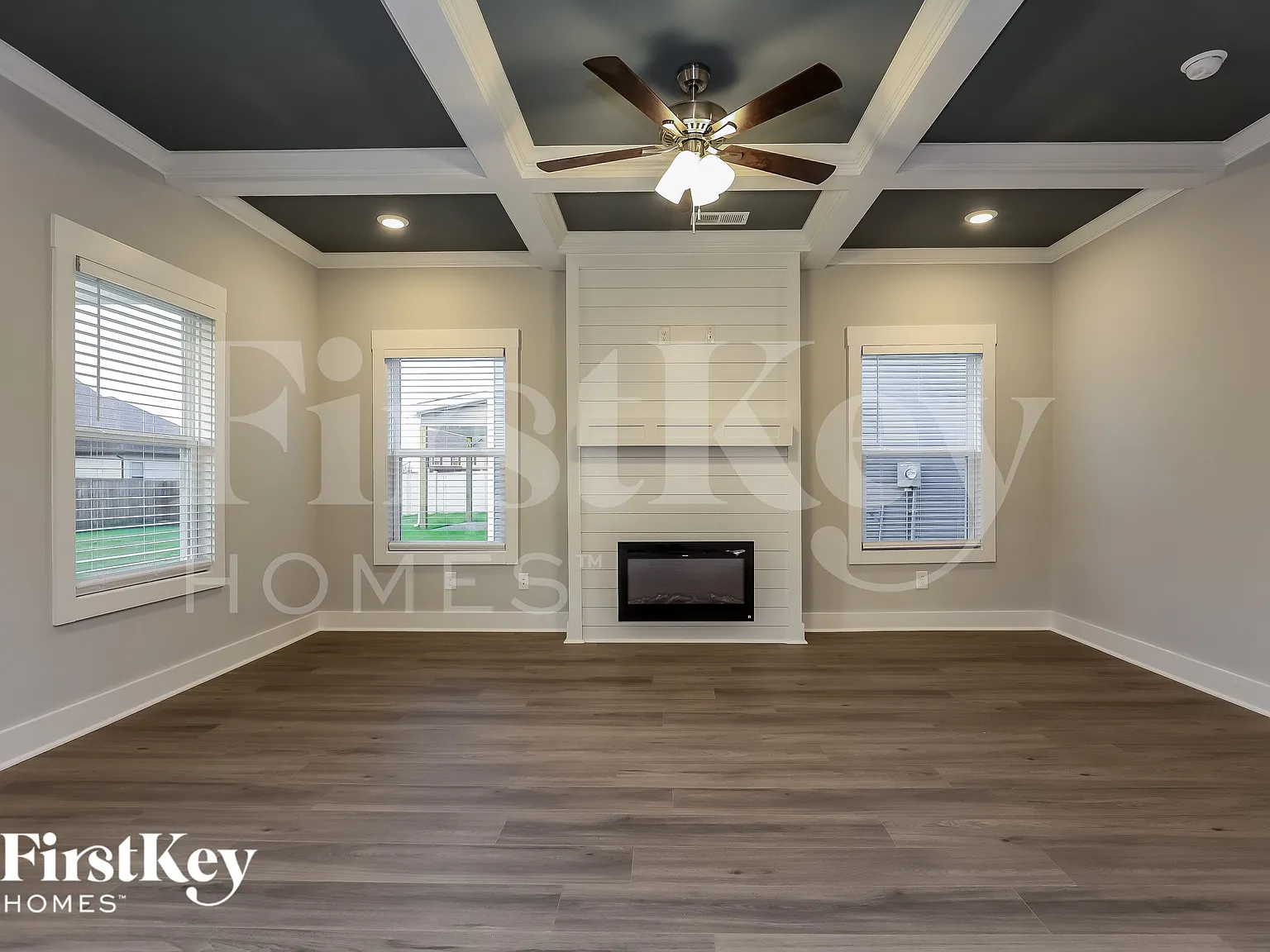 4 bed, 2.5 bath, 2050 sqft, $2,325 — Photo 2