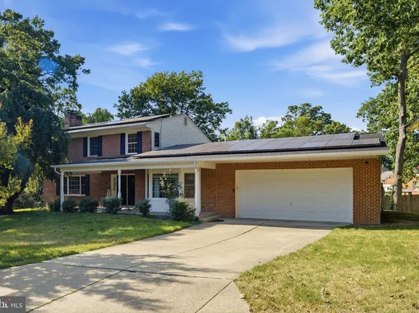 7100 Beltz Dr, District Heights, MD 20747