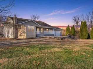 1035 Pond Ridge Rd, Murphysboro, IL 62966