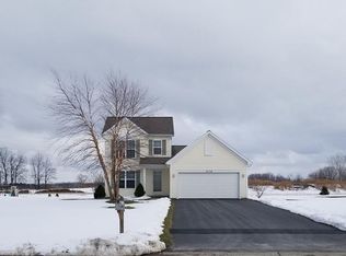 6156 Holly Creek Dr, Ontario, NY 14519