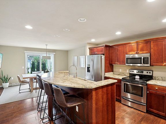 2nd image of 5367 Quarry Hill Dr