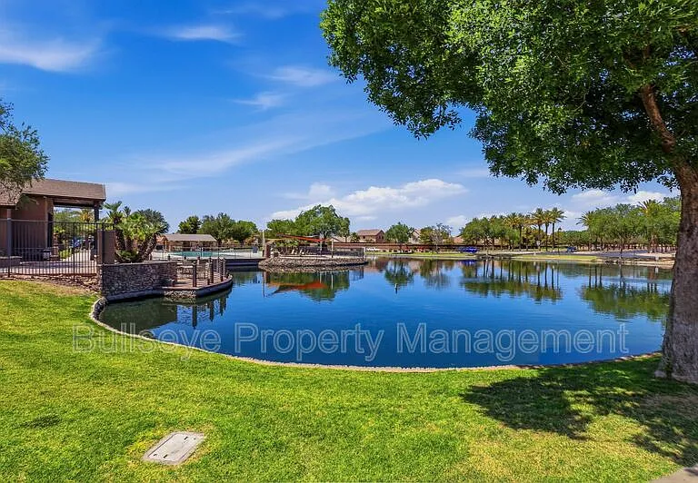21069 N Jocelyn Ln — Photo 34