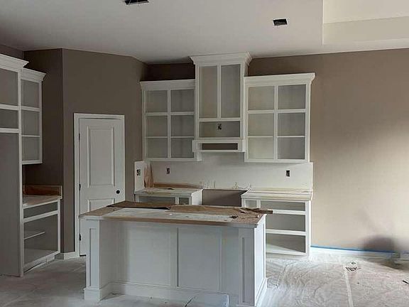 2nd image of 2113 Cortez Ave