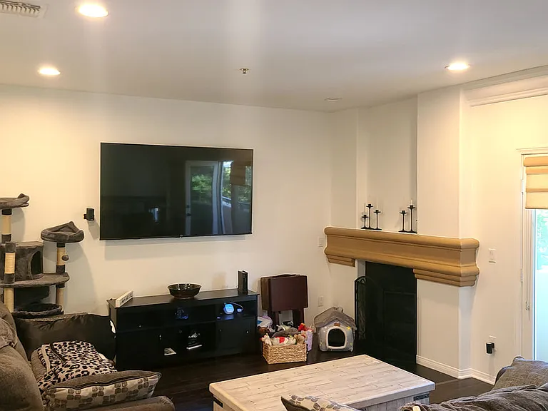 12011 Goshen Ave #202 — Photo 32