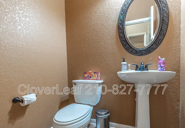 551 Ginsberg Dr — Photo 12