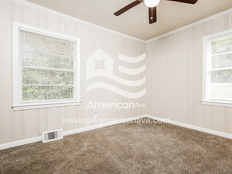 1484011_011_wm_-_bedroom_13251651.jpg
