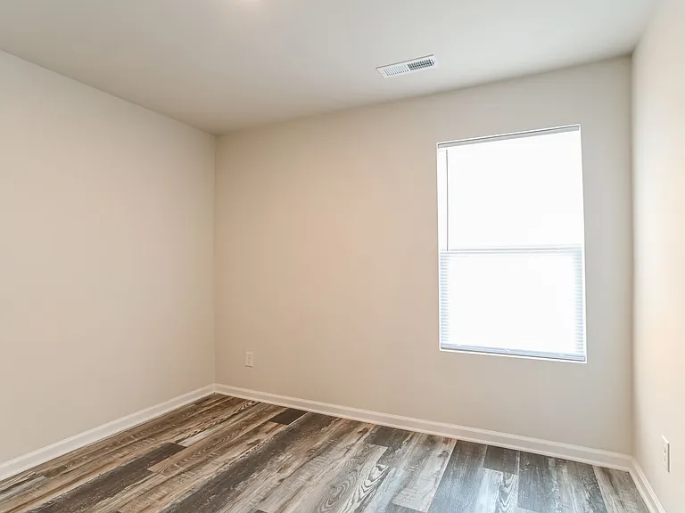 1211 Pine St #D — Photo 15