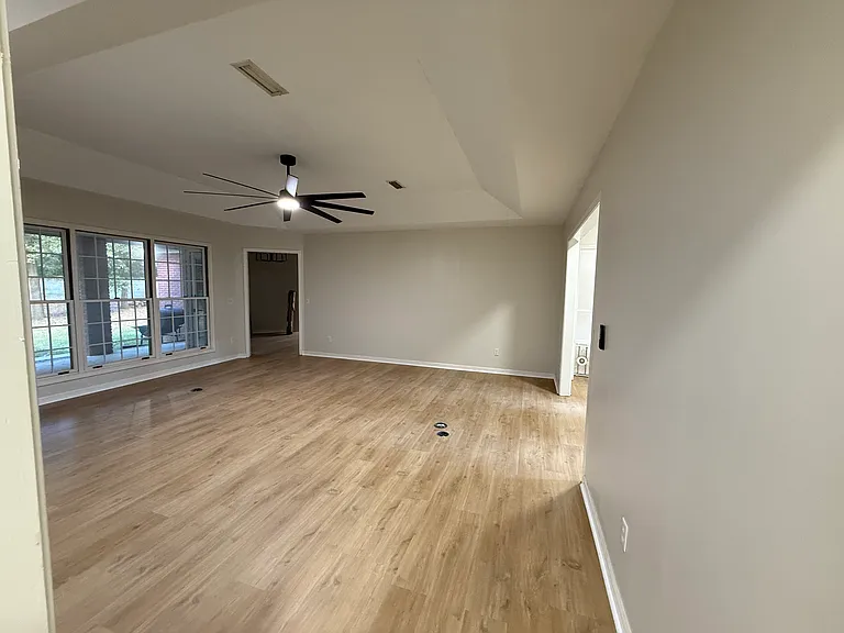 107 Mulberry Ct — Photo 14