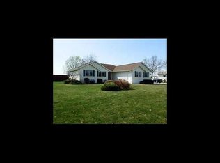 6140 S Edgewater Dr, Beloit, WI 53511