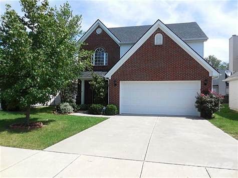 Gorgeous 3 bed, 2.5 bath home that sits on a relatively flat lot.