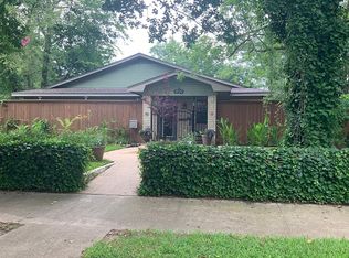 1020 W Chestnut St, Denison, TX 75020