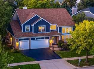 568 Crooked Stick Ct, Vernon Hills, IL 60061