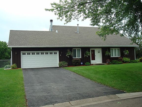 2nd image of 14718 Dunbar Ct