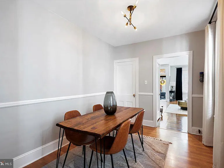 623 Miller St — Photo 14