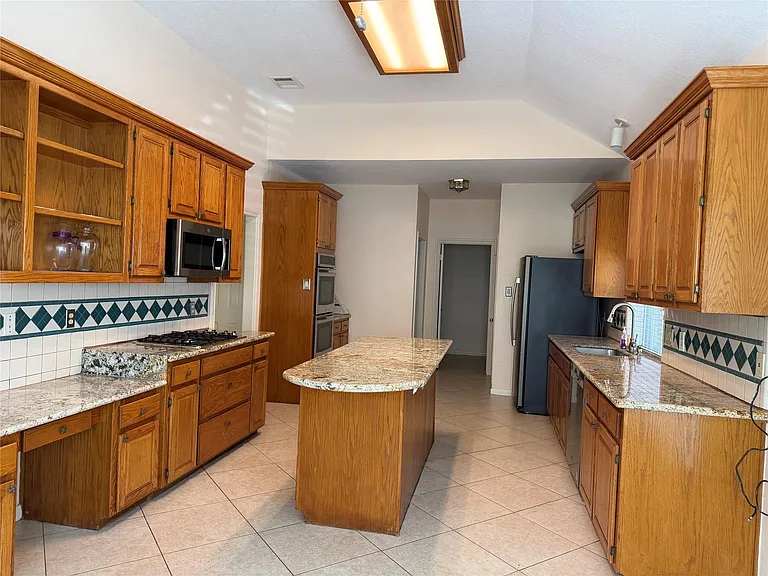3739 Elkins Rd — Photo 10