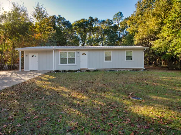 434 Panama Dr, Crestview, FL 32536