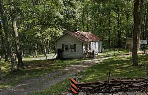 1st image of 736 Glen Savage Rd