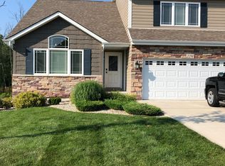 2291 Legend Cir E, Chesterton, IN 46304