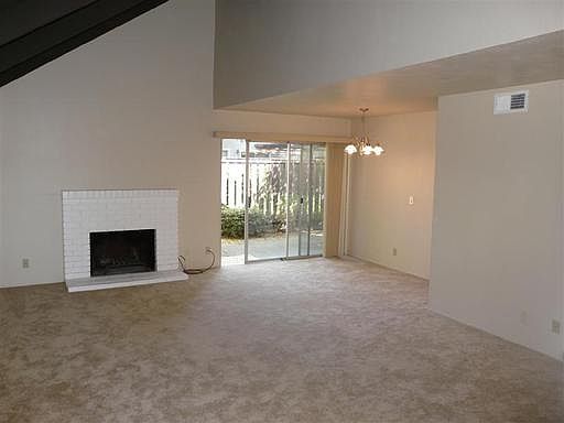 4th image of 260 Pine Wood Ln