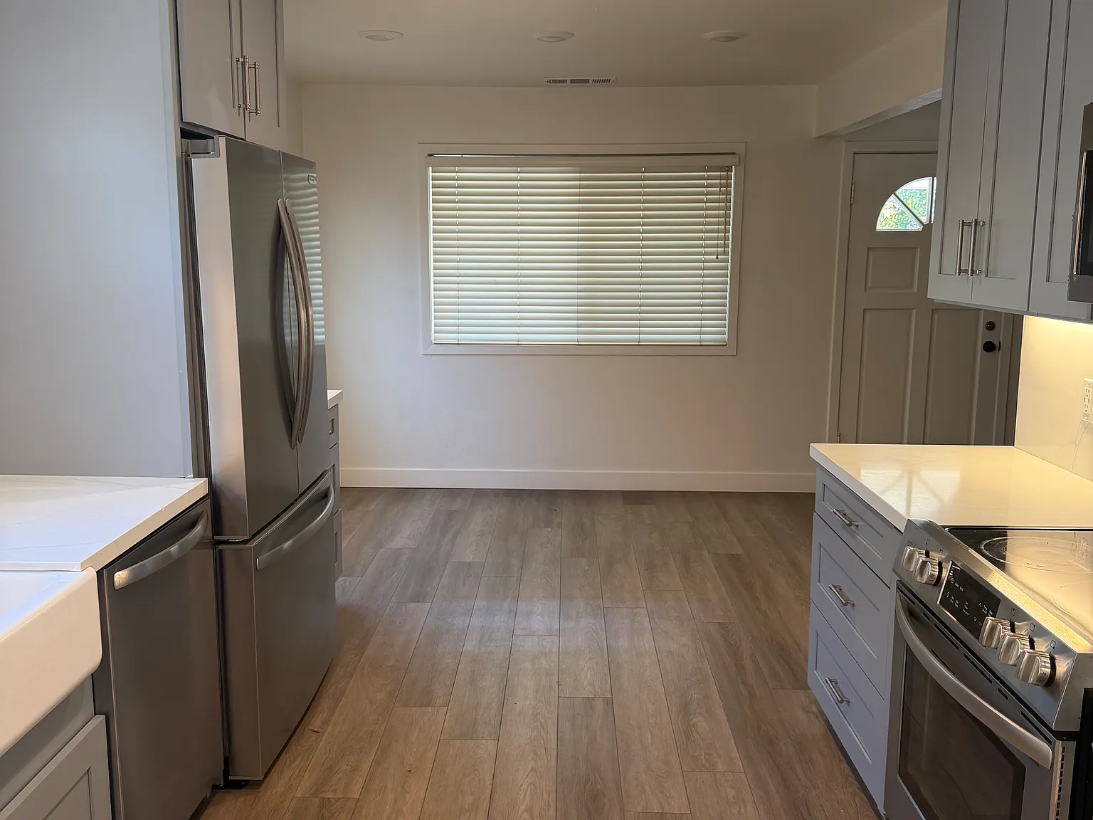 3 bed, 1050 sqft, $2,750 — Photo 4