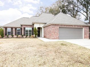 209 Bentwater Dr, Broussard, LA 70518