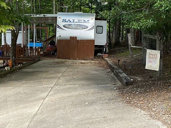 386 Laurelwood Ln