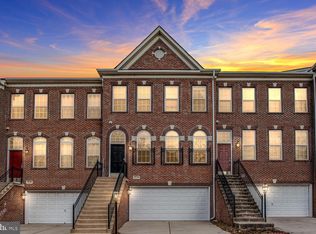 8218 Gunston Commons Way, Lorton, VA 22079