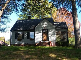 1515 S 39th St, Saint Joseph, MO 64507