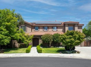 2445 Holly Ave, Clovis, CA 93611