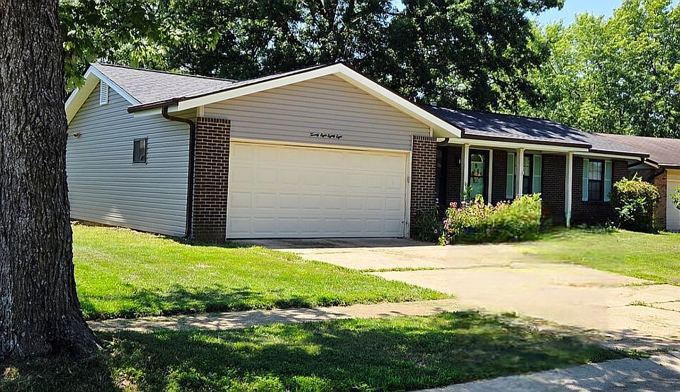 1st image of 2888 Cathedral Dr