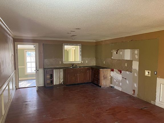 5th image of 234 Dad Taylor Dr