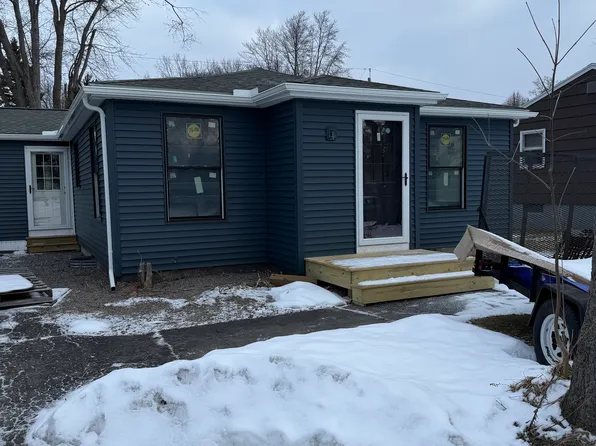 34 Charles Ave, Rochester, NY 14623