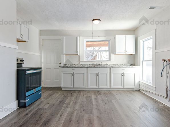 11 Pleasant St #7