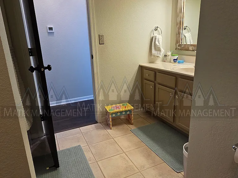 4287 Trumpeter Dr SE — Photo 28