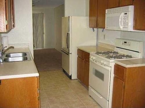 2nd image of 824 Russet Valley Dr