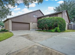 15003 Pearhaven Dr, Houston, TX 77062