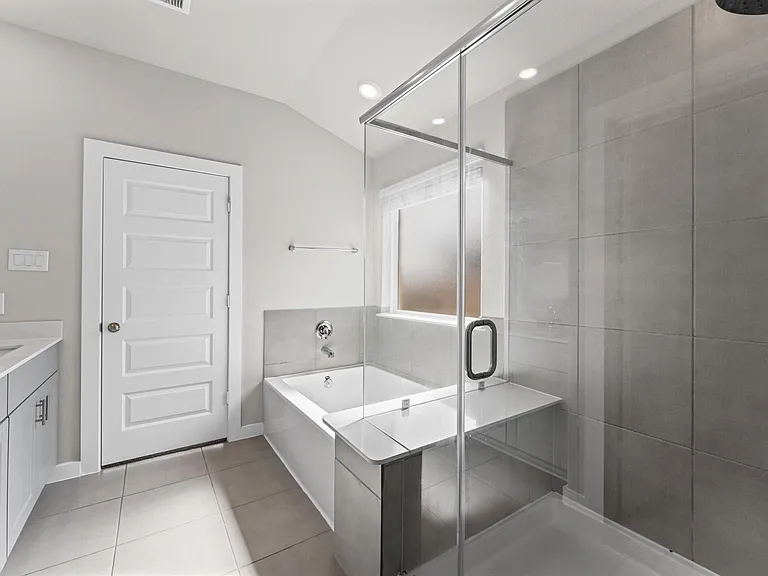 10520 Deussen Ln — Photo 16