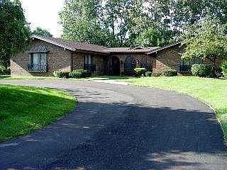 1st image of 5420 Larchwood Ln