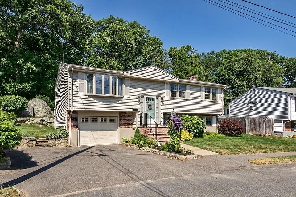 1st image of 21 Brentwood Dr