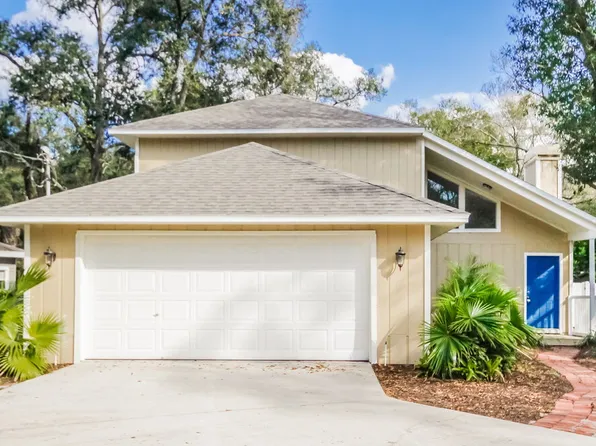 8105 N Fremont Ave, Tampa, FL 33604